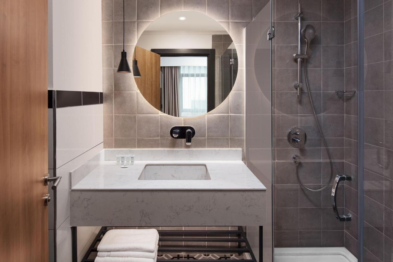Residence Inn By Marriott Istanbul Atasehir מראה חיצוני תמונה